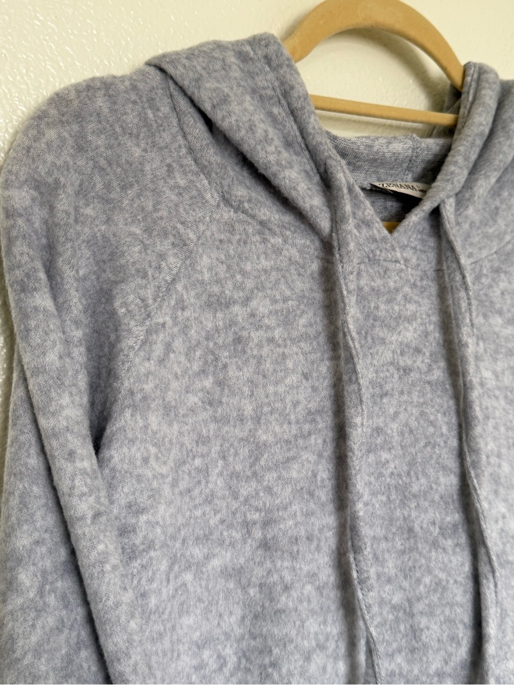 NWOT Zenana Outfitters Hacci Hooded Pullover - Picture 5 of 5